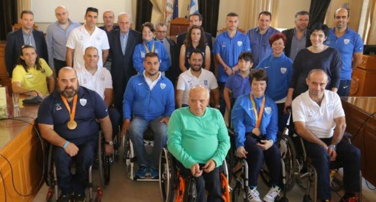 Τίμησε τους παραολυμπιονίκες