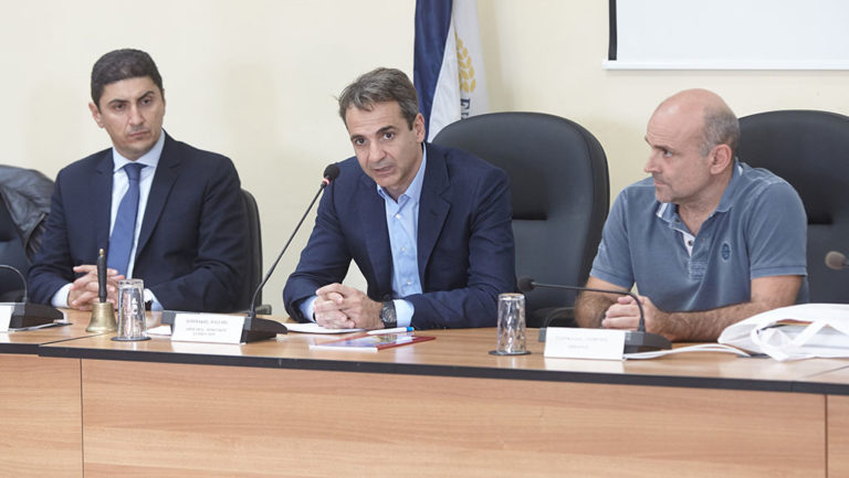 «Οι πολιτικοί πρέπει να δουλεύουν σκληρά και να λένε την αλήθεια», τόνισε ο Κυρ. Μητσοτάκης (video)
