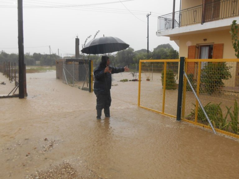 Χωριά κινδυνεύουν με αποκλεισμό λόγω πλημμύρας