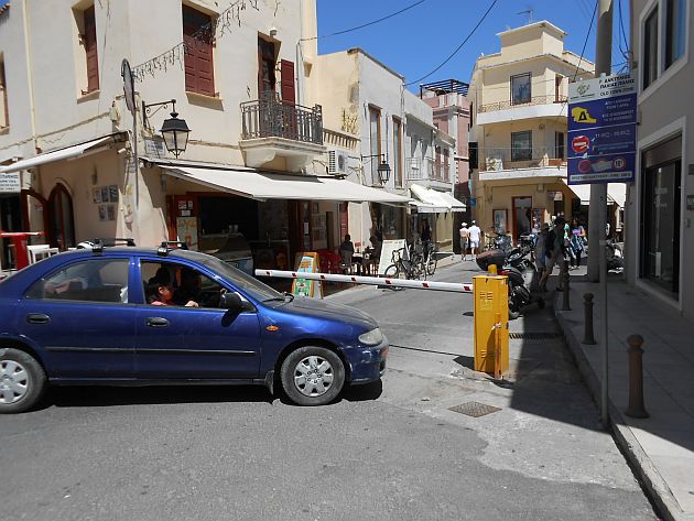 Ρέθυμνο: Ακροδεξιοί τραυμάτισαν νεαρό (video)