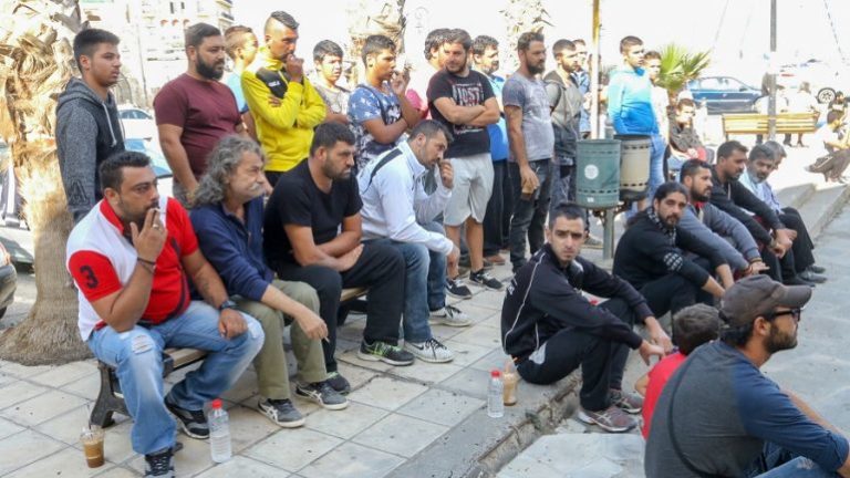 Παράσταση διαμαρτυρίας Ρομά στην Αποκεντρωμένη Διοίκηση Κρήτης