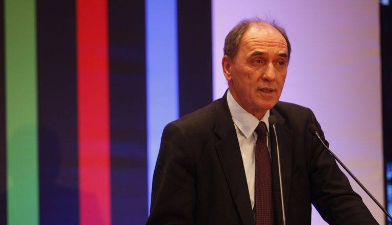 Ανάπτυξη 2,5-3% το 2017 προβλέπει ο Γ. Σταθάκης