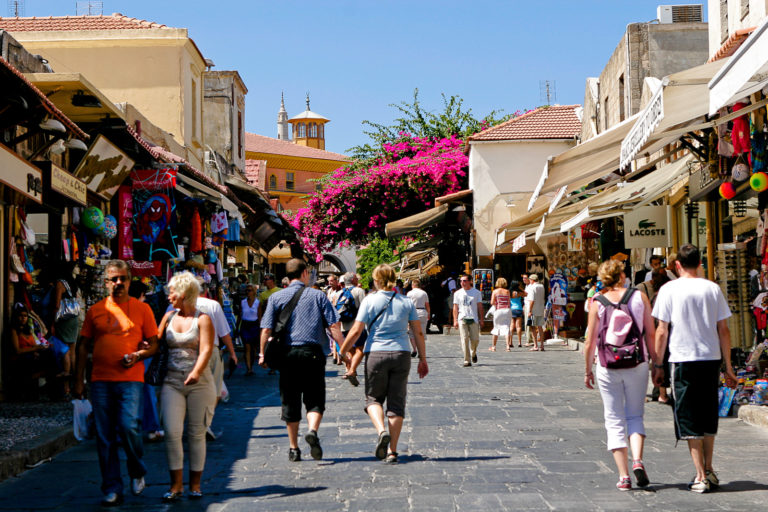 Γραφείο Πληροφόρησης Τουριστών στο λιμάνι Κυλλήνης