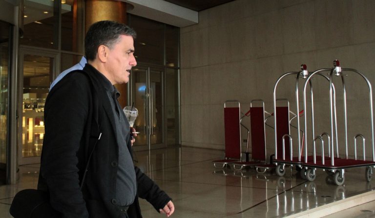 Έρχεται η εκταμίευση των 1,7 δισ.€ – Η παράμετρος Ντράγκι για το χρέος (video)