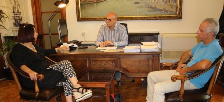 Χανιά: Συνάντηση Τ. Βάμβουκα με την Υποδιοικήτρια της ΥΠΕ