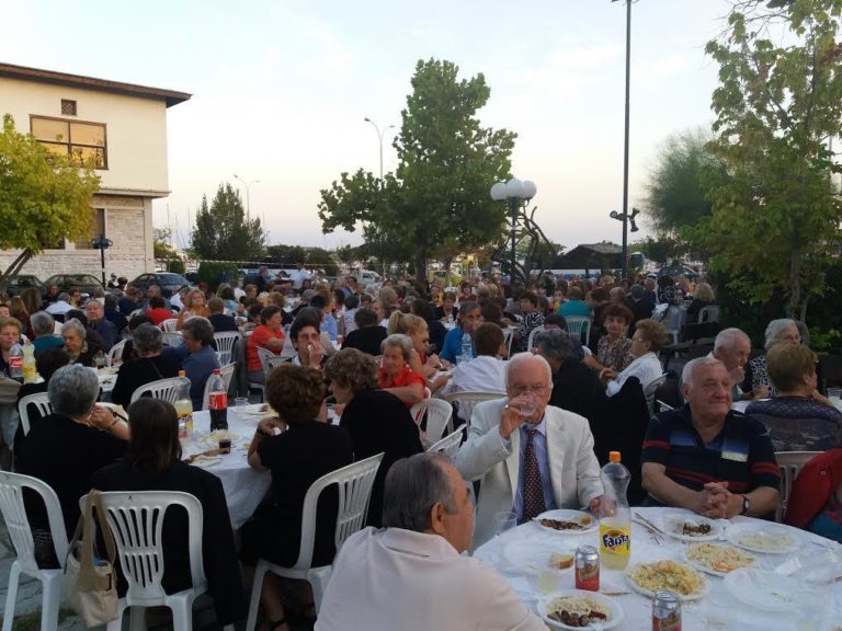 Γιορτή για τους ηλικιωμένους από το δήμο Βόλου
