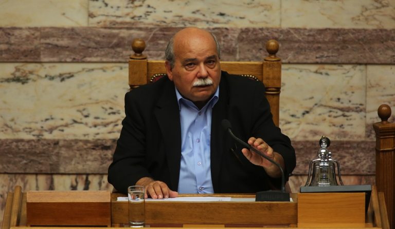 Ν. Βούτσης: Η χώρα θα ανακάμψει με την κοινωνία όρθια (audio)