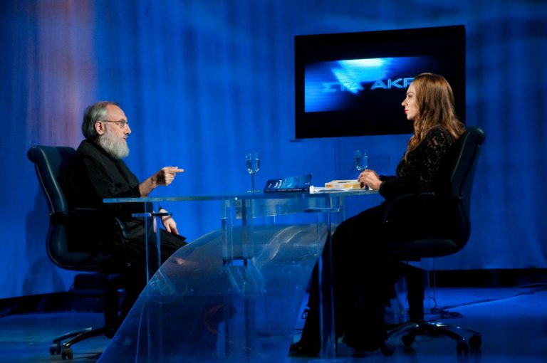 Η εκπομπή «Στα άκρα» στην ΕΡΤ2