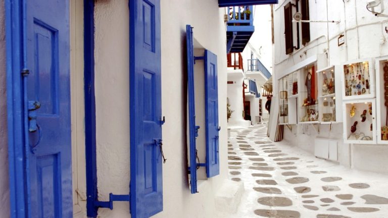 Κοινωνικό φαρμακείο αποκτά η Μύκονος
