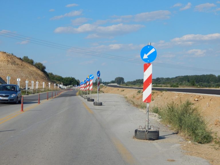Μέχρι τον Απρίλιο παραδίδεται το τμήμα Μάνδρα – Ψαθάδες