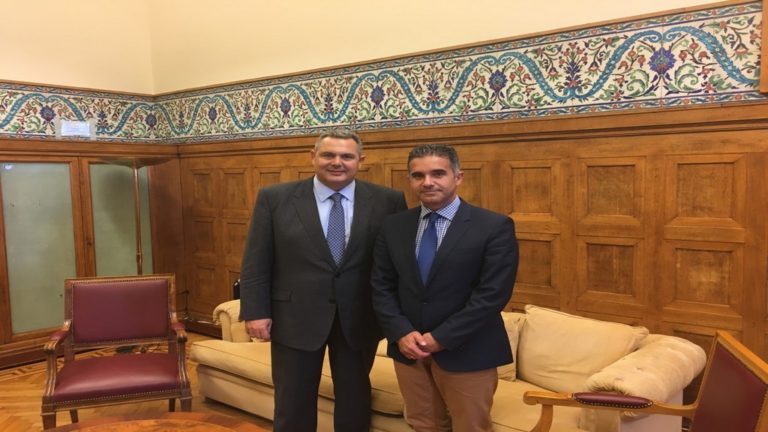 Μόνιμη βάση αεροδιακομιδών ΕΚΑΒ στην Σύρο