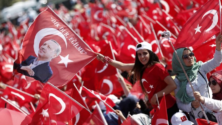 Τουρκία: Σύμβουλος του πρωθυπουργού συνελήφθη για συνεργασία με τον Γκιουλέν