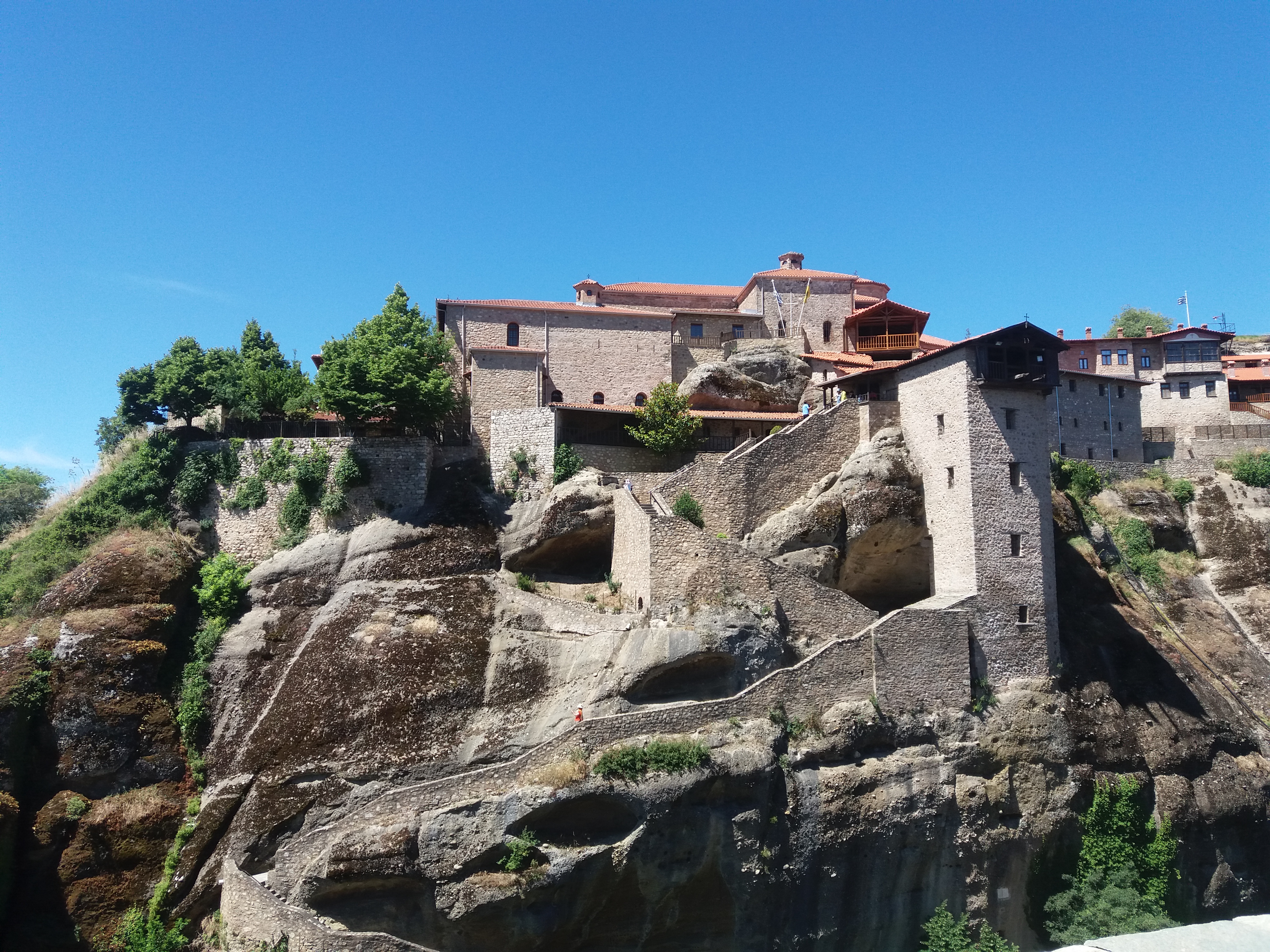 fotina-monopatia-meteora-enas-pagkosmios-amvonas-5