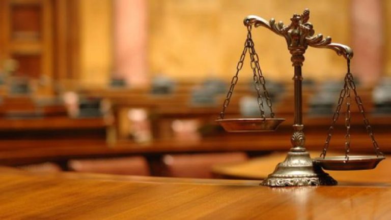 Διοικητικοί Δικαστές κατά Π. Πολάκη για τα «πόθεν έσχες» των δικαστών