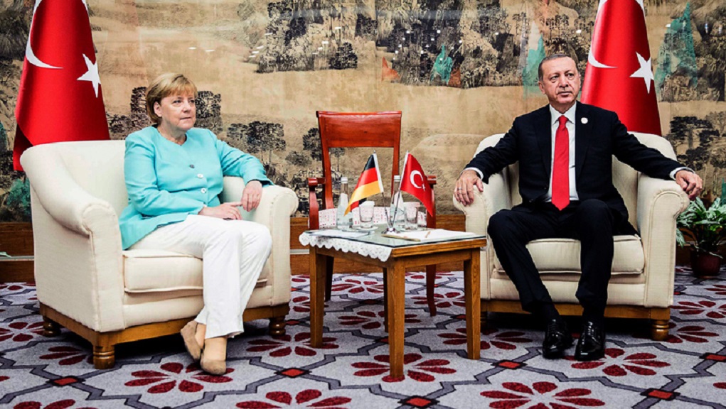 Bild: “Χαριστική βολή από Μέρκελ στις ενταξιακές συνομιλίες με την Τουρκία”
