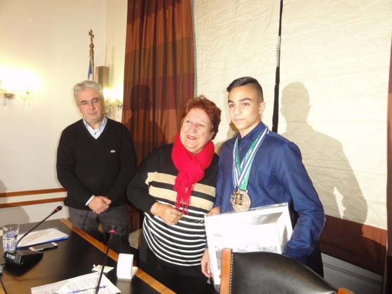 Καβάλα: Βράβευση νεαρού αθλητή