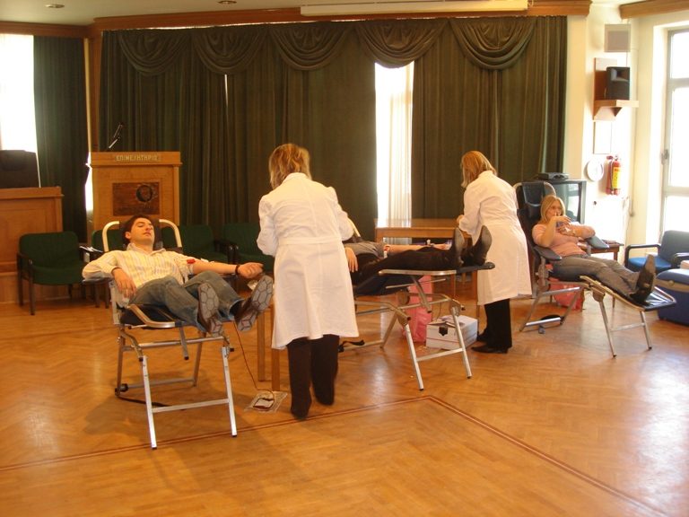 Σέρρες: Εθελοντική αιμοδοσία από το ΕΒΕΣ