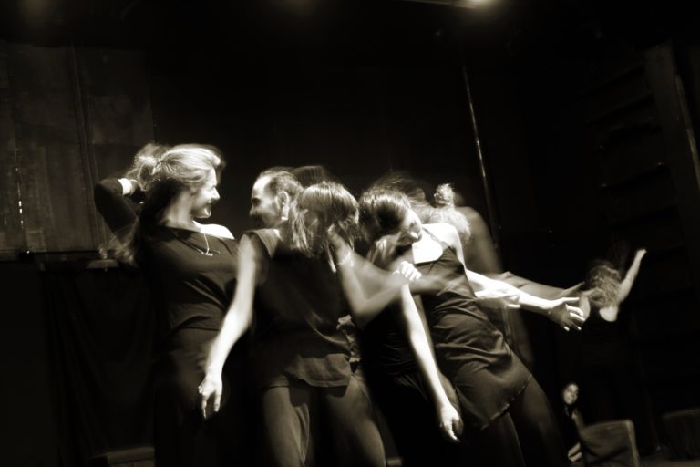 «Μ’ ακούς», από την ομάδα DiZgravity, στο Θέατρο ΠΚ (video)