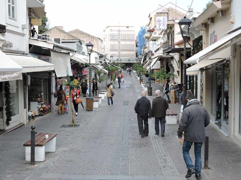 Χανιά: Ανοικτά καταστήματα στο κέντρο της πόλης