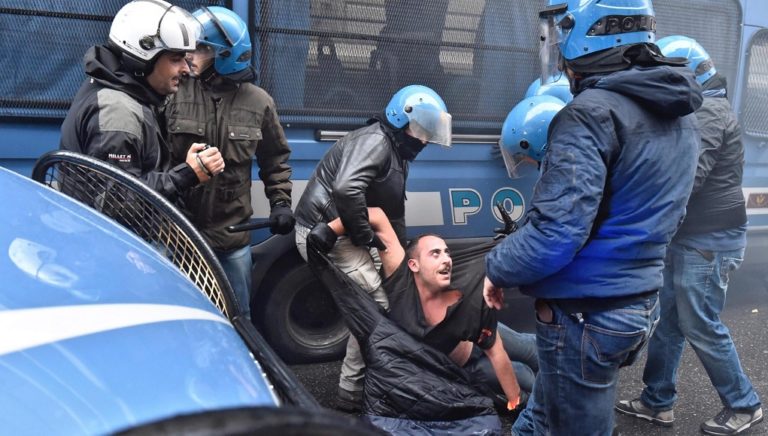 Συγκρούσεις σε διαδήλωση στη Φλωρεντία