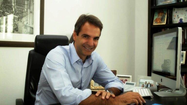 Μητσοτάκης: Διαρκής αγώνας για την ελευθερία το νόημα του Πολυτεχνείου 