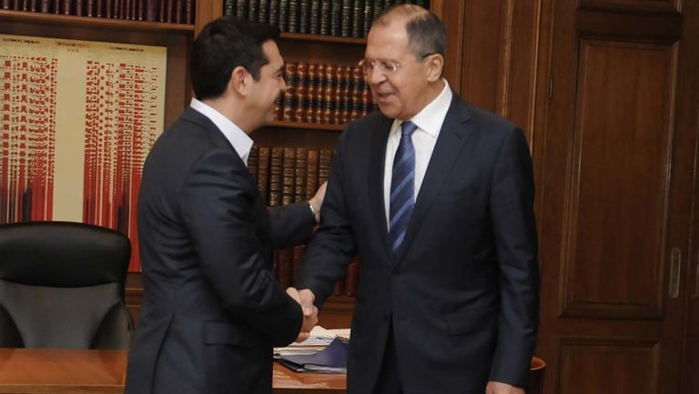 Αθήνα-Μόσχα: Συμφωνίες και ηχηρά μηνύματα (video)
