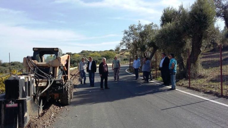 Ηλεκτροφωτισμός στην είσοδο της Τυλίσου