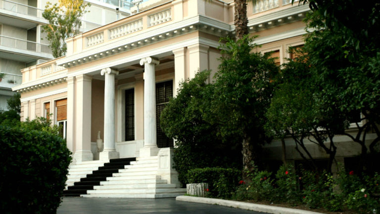 Αντιδράσεις αντιπολίτευσης για τον ανασχηματισμό της κυβέρνησης