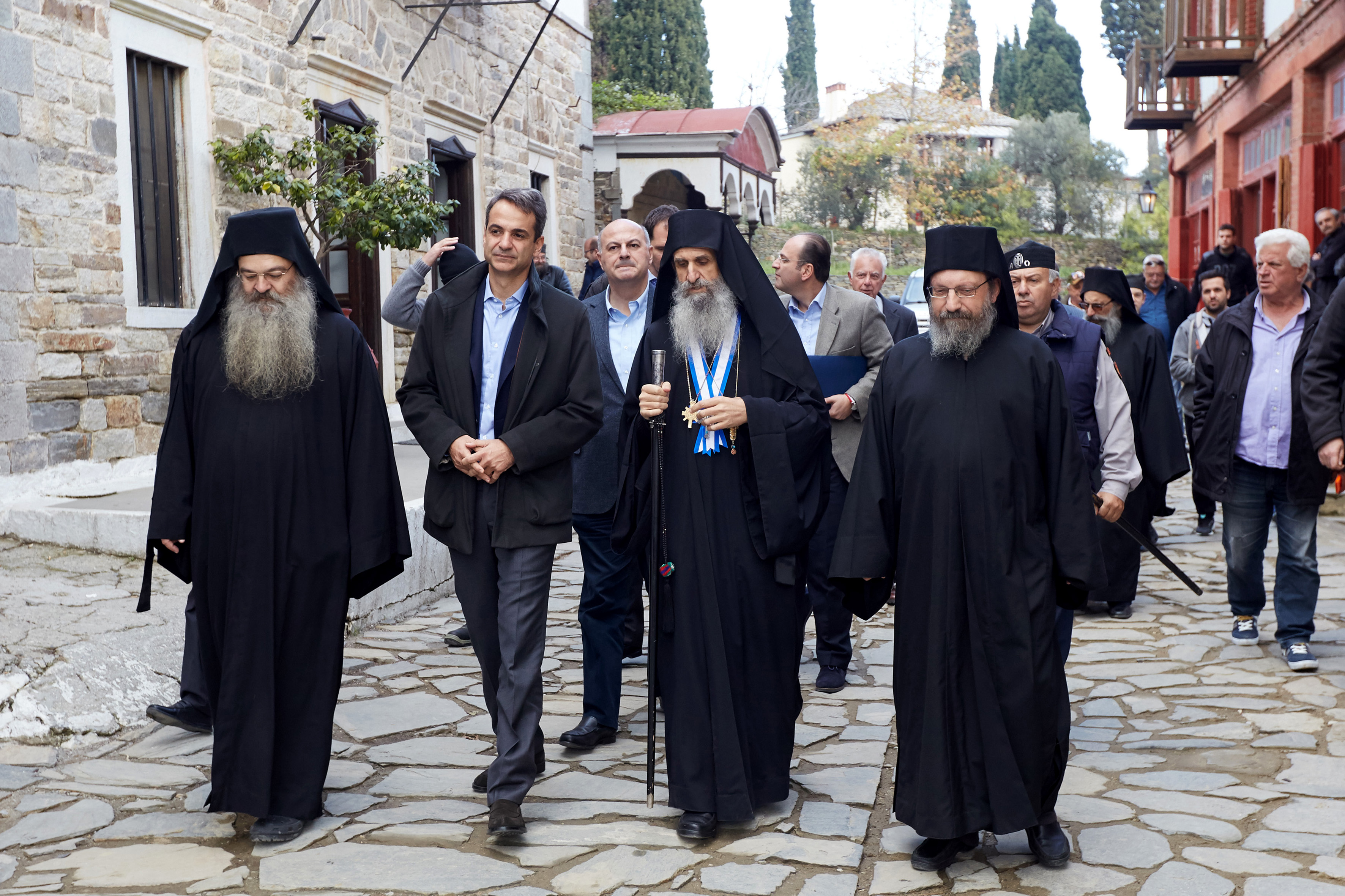 ΜΗΤΣΟΤΑΚΗΣ Κ ΕΠΙΣΚΕΨΗ ΣΤΟ ΑΓΙΟΝ ΟΡΟΣ