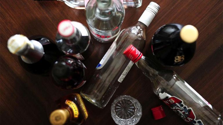 Στους 365.000 ετησίως οι θάνατοι από καρκίνο που συνδέεται με το αλκοόλ