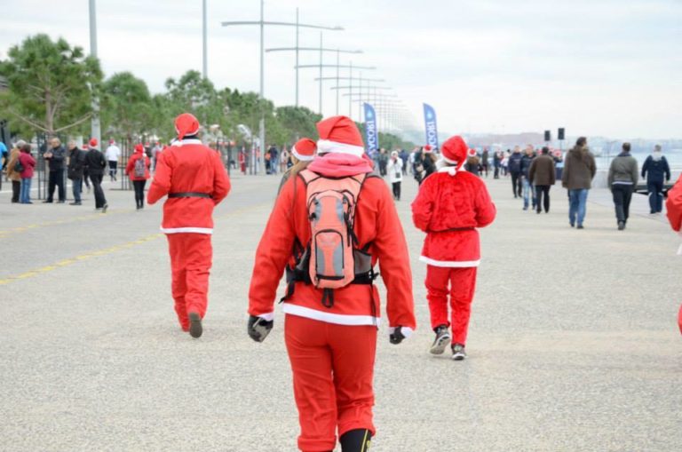 Χριστουγεννιάτικη δράση «SANTARUN» στο κέντρο της Θεσσαλονίκης