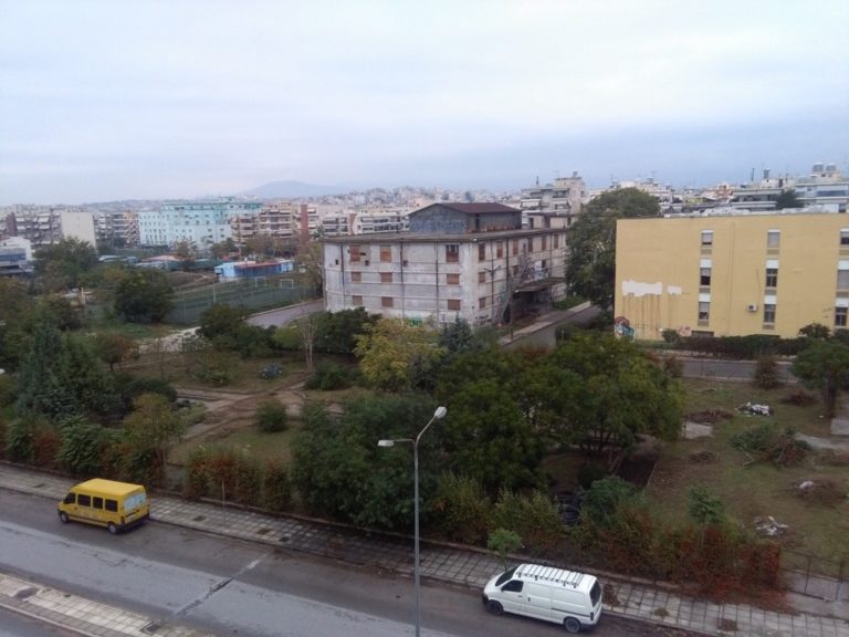 “Ξαναζωντανεύει” χώρος πρασίνου στην Τερψιθέα Σταυρούπολης