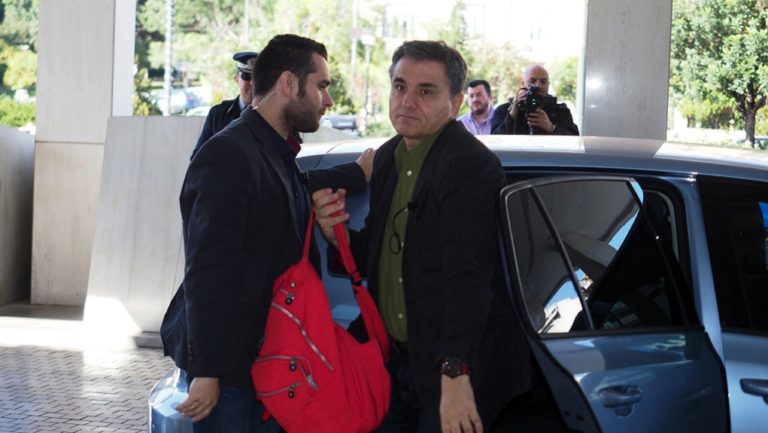 Μερικές συγκλίσεις και αρκετές αποκλίσεις στις διαπραγματεύσεις με τους θεσμούς (video)