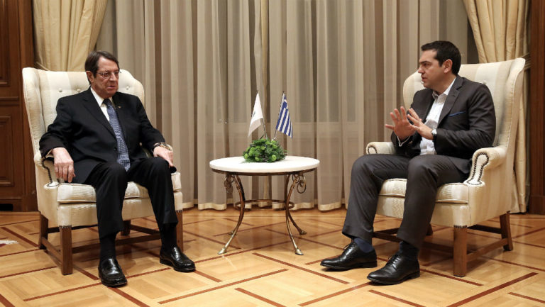 “Η Ελλάδα στηρίζει την μεγάλη διαπραγματευτική προσπάθεια της Κύπρου” (video)