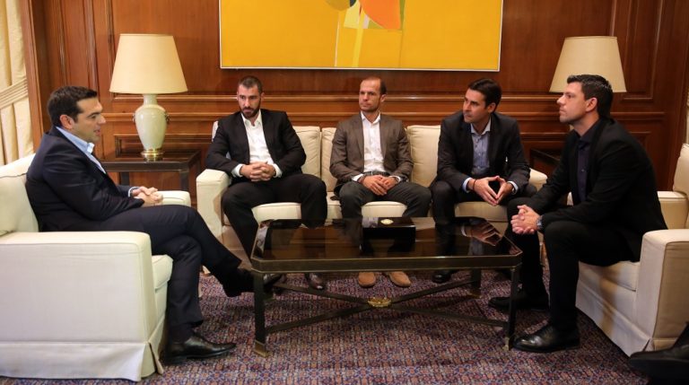 Αλ. Τσίπρας: Αποφασισμένοι για τομές στο ποδόσφαιρο (video)