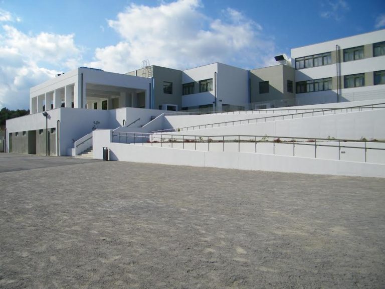 Ρέθυμνο: Ασφαλτόστρωση δρόμων των σχολικών κτιρίων Ατσιπόπουλου