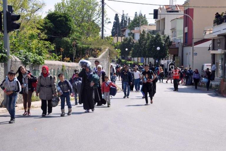 Άφιξη προσφύγων στη Χίο, 127 για καταγραφή στη ΒΙΑΛ