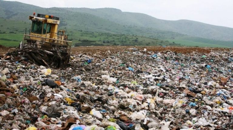 ΠΟΕ-ΟΤΑ: Κινητοποίηση έξω από το Περιφερειακό  Συμβούλιο  Αττικής