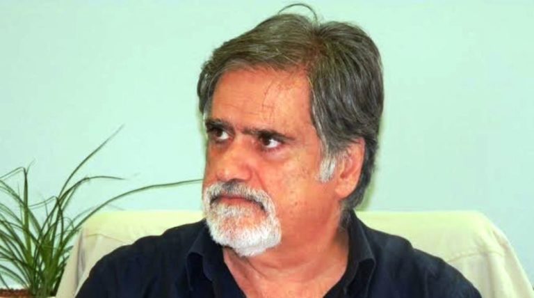 Ικανοποιημένος για τα έργα
