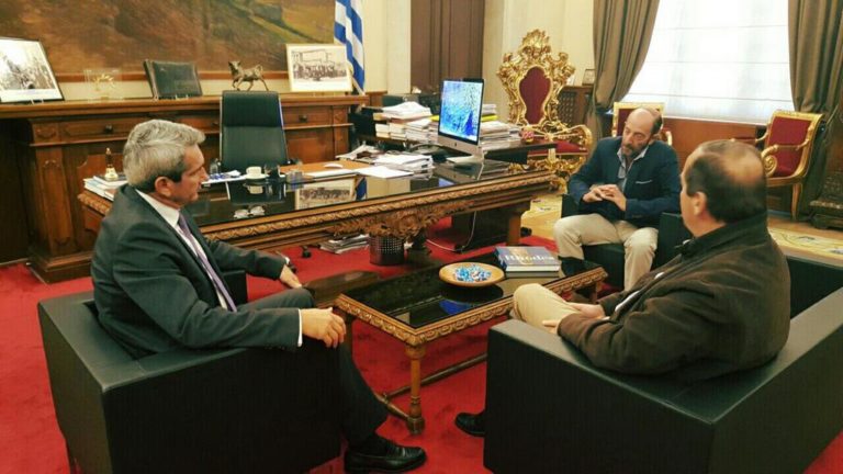 Με τον Περιφερειάρχη συναντήθηκε η διοίκηση του Ε.Κ.Ρ