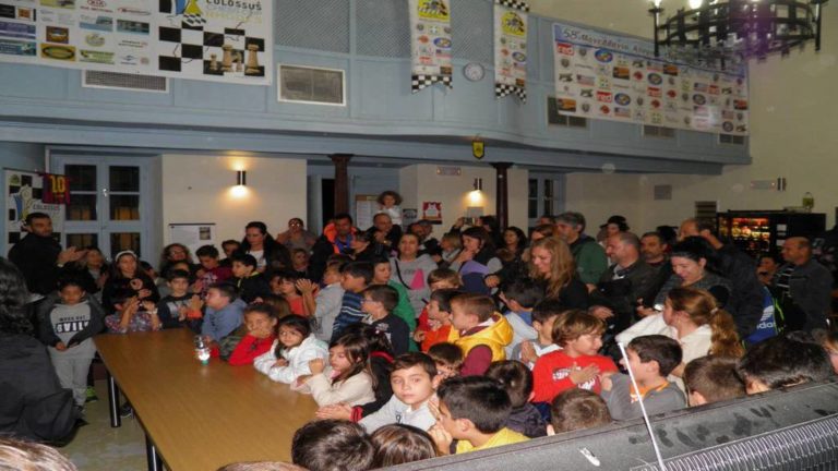 Μικροί σκακιστές στο τουρνουά «Γρήγορου Σκακιού»