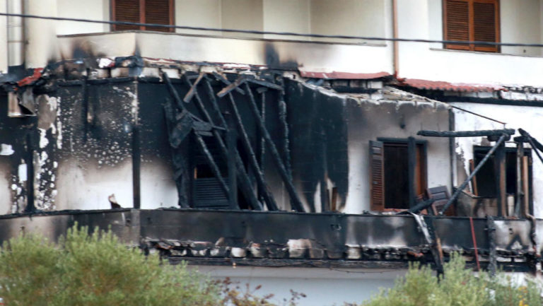 Προκαταρκτική εξέταση για τον εμπρησμό στο σπίτι του Γ. Μπίκα