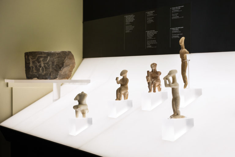 Αρχαιολογική έκθεση «Κυκλαδική Κοινωνία 5000 χρόνια πριν» για τα 30 χρόνια λειτουργίας του Μουσείου