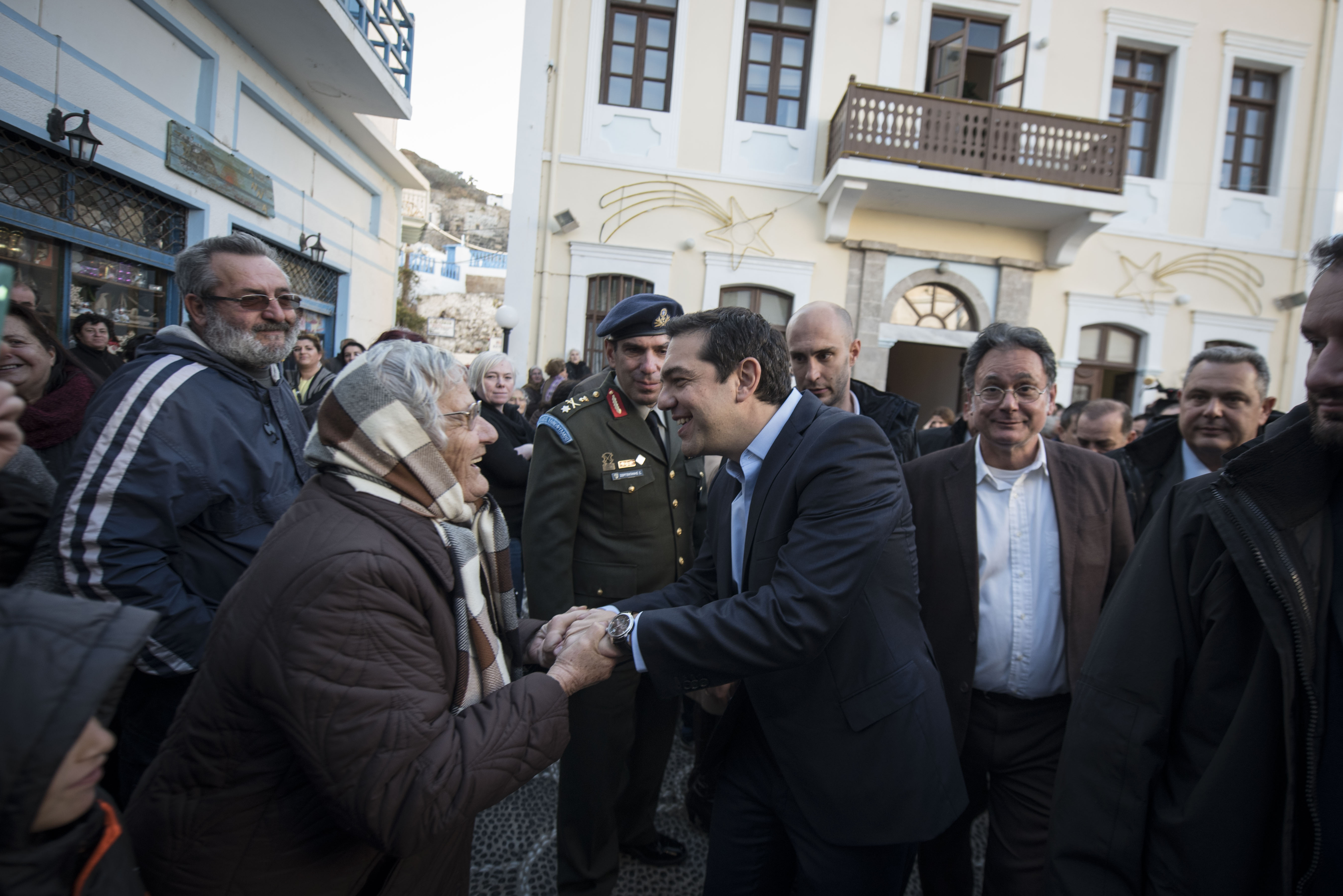 «Δεν θα ρωτήσουμε κανέναν για να δώσουμε σε αυτούς που έχουν ανάγκη» (video)