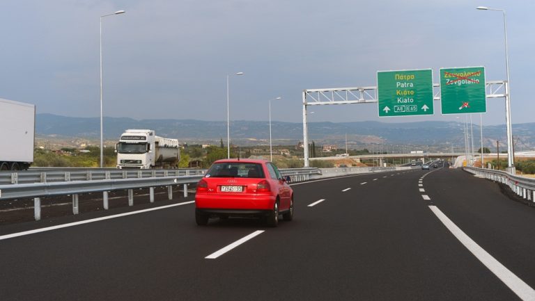 Τον Μάρτιο παραδίδεται στην κυκλοφορία η Κορίνθου-Πατρών