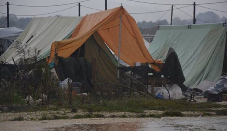 ΓτΚ: Κίνδυνοι για την υγεία των προσφύγων στα κέντρα φιλοξενίας