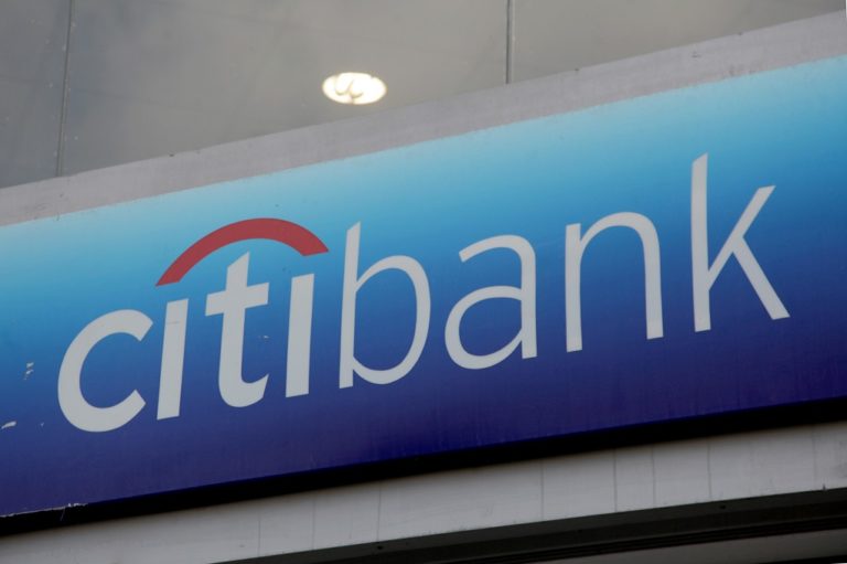 H Citi αναβαθμίζει τις επενδυτικές συστάσεις για τις ελληνικές τράπεζες