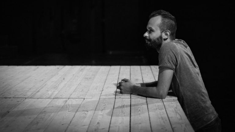 «Στέλλα Βιολάντη» – Συνέντευξη με τον σκηνοθέτη Γιώργο Λύρα