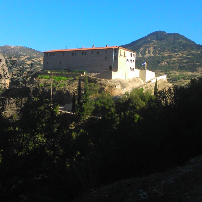 Ο σεισμός τραυμάτισε το μοναστήρι της Μακελλαριάς