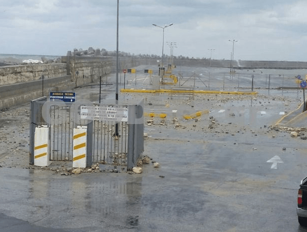 Κίνδυνος πλημμύρας στο λιμάνι του Ρεθύμνου